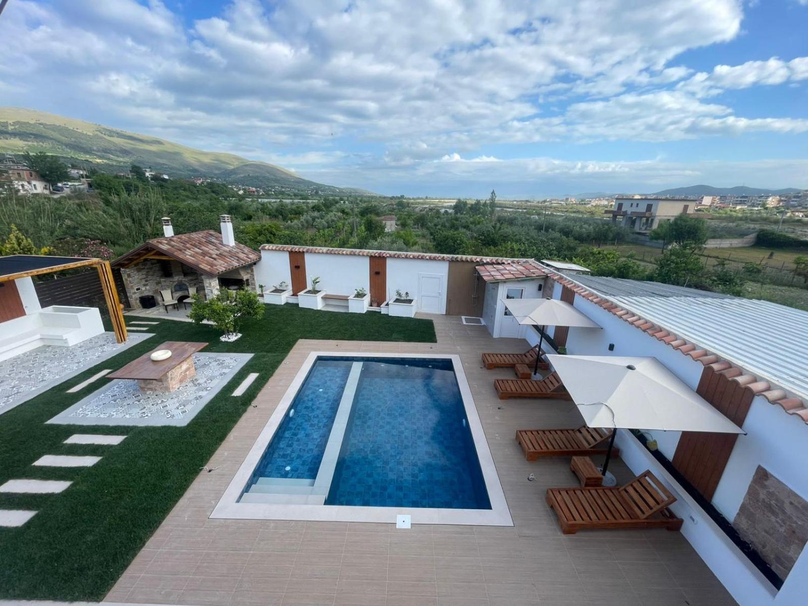 Villa Lejzo - Swimming Pool Berat Extérieur photo